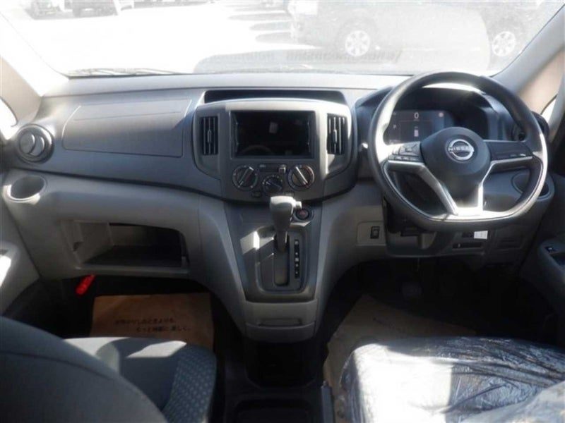 2025 Nissan NV200 GX, photo 3