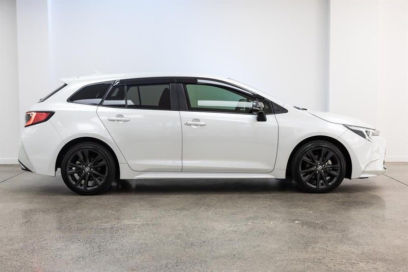 2024 Toyota Corolla TOURING, photo 2