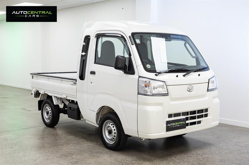2024 Daihatsu Hijet JUMBO, main photo