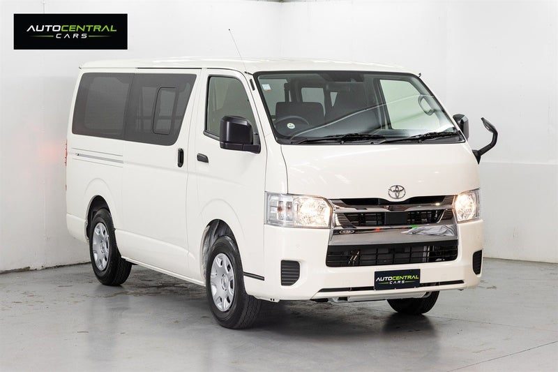 2025 Toyota Hiace VAN 5D