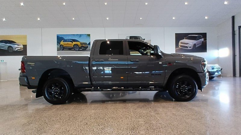 2026 Ram 3500 Ho, photo 2