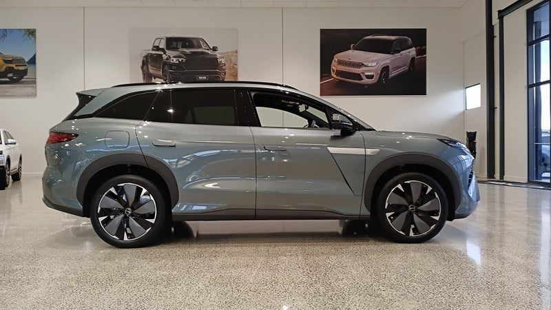 2026 BYD Sealion 8 Dm-P Premium Awd, photo 2