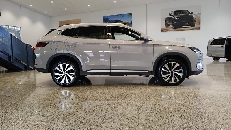 2026 BYD Sealion 6 Dynamic Extended Phe, photo 2