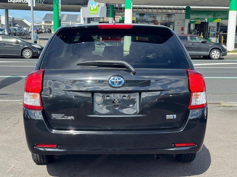 2014 Toyota Corolla FIELDER HYBRID G, photo 3