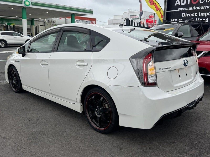 2014 Toyota Prius G'S, photo 2