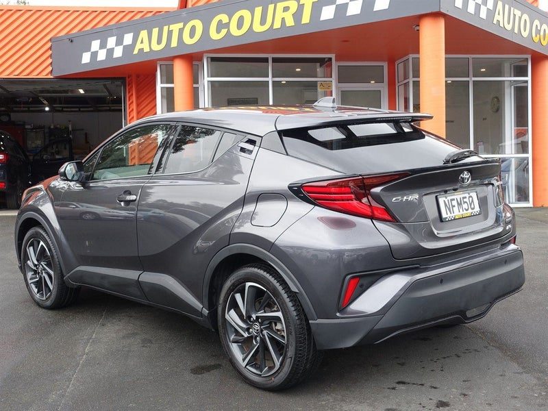 2021 Toyota C-HR Limited 1.2PT/4WD, photo 2