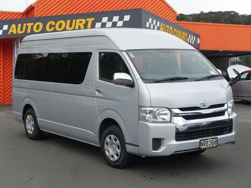 2017 Toyota Hiace Grand Cabin 4WD 10 Seater, main photo