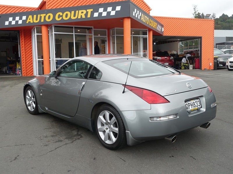 2002 Nissan 350Z, photo 2
