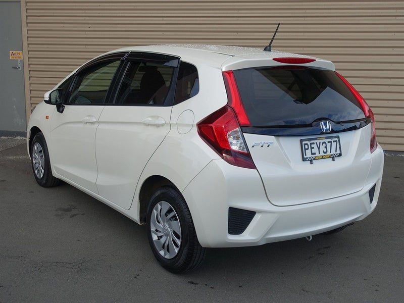 2015 Honda Fit, photo 2