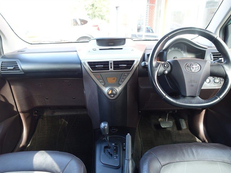 2009 Toyota IQ 100G, photo 3