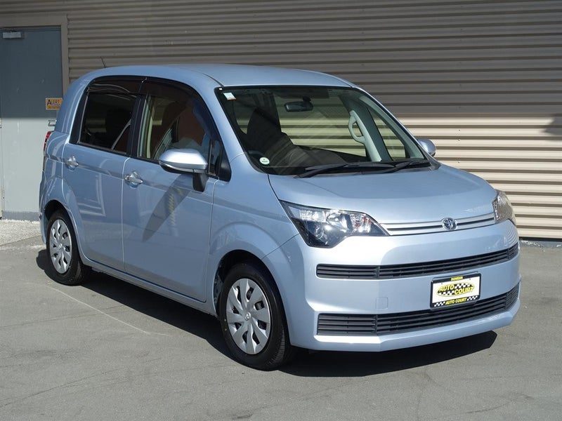 2015 Toyota Spade Y