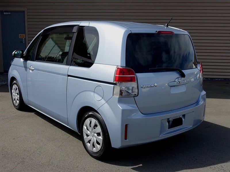 2015 Toyota Spade Y, photo 2