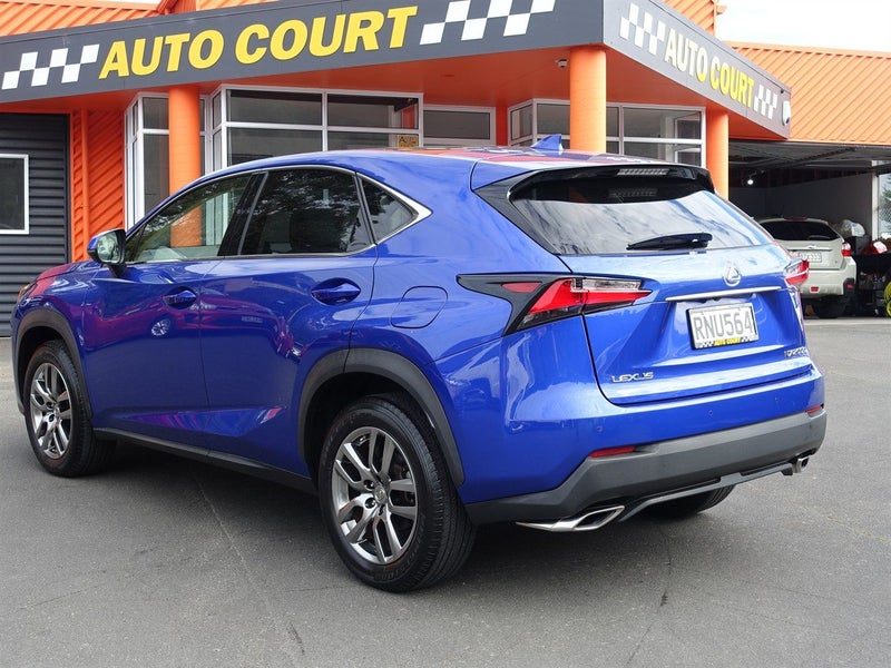 2015 Lexus NX 200t i-Package 2WD, photo 2