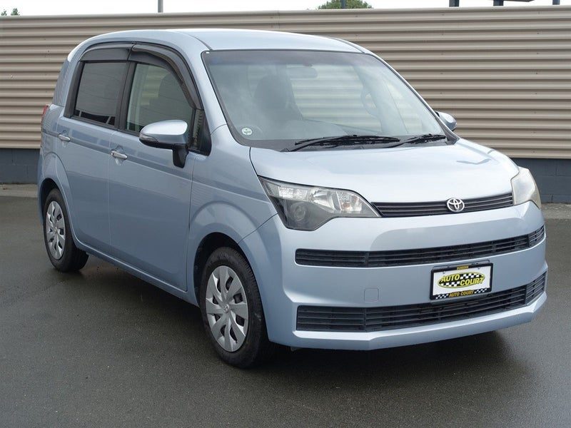 2014 Toyota Spade F