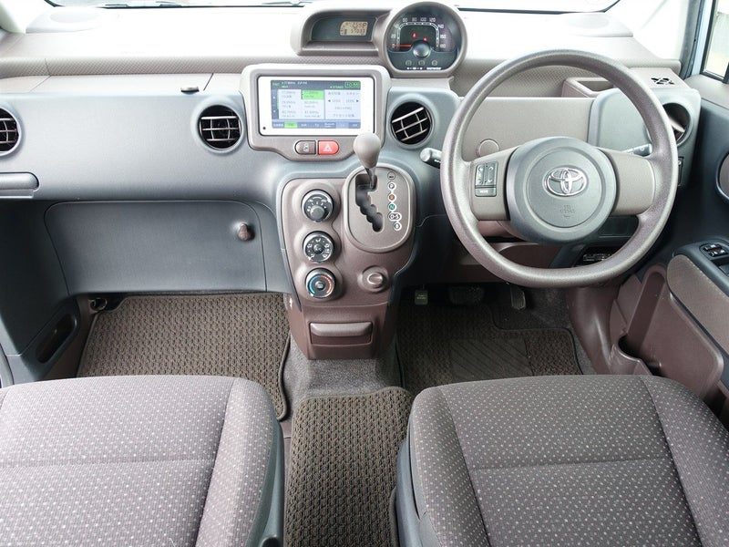 2014 Toyota Spade F, photo 3