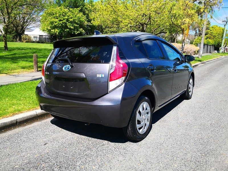 2016 Toyota Aqua G, photo 3