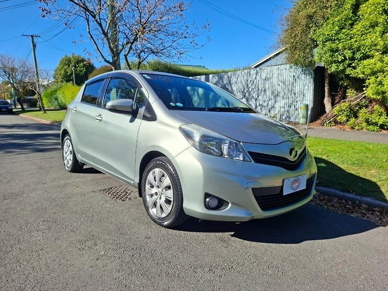 2012 Toyota Vitz Yaris HIGH SPEC, main photo