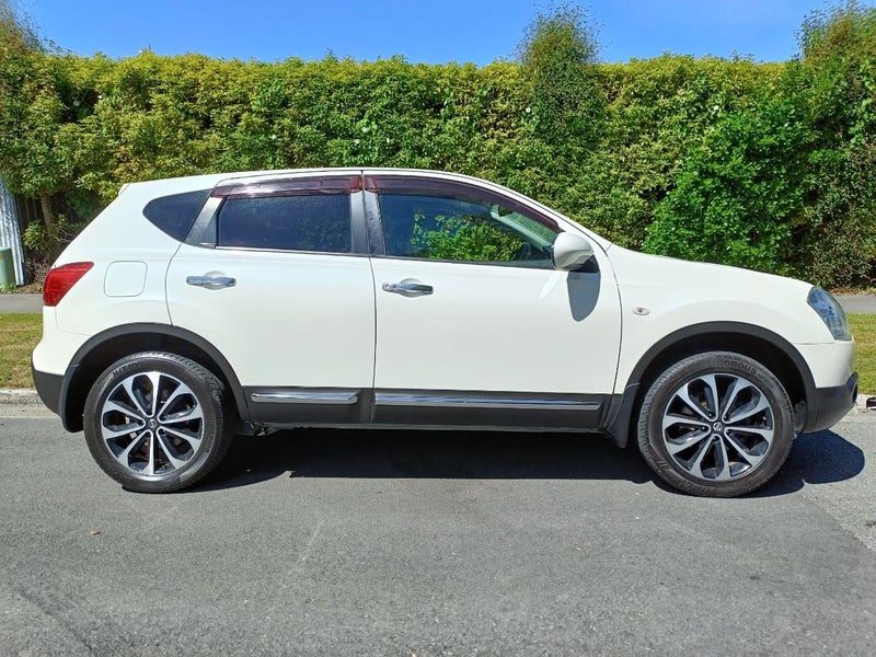 2012 Nissan Dualis 20G 4WD LTD, photo 2