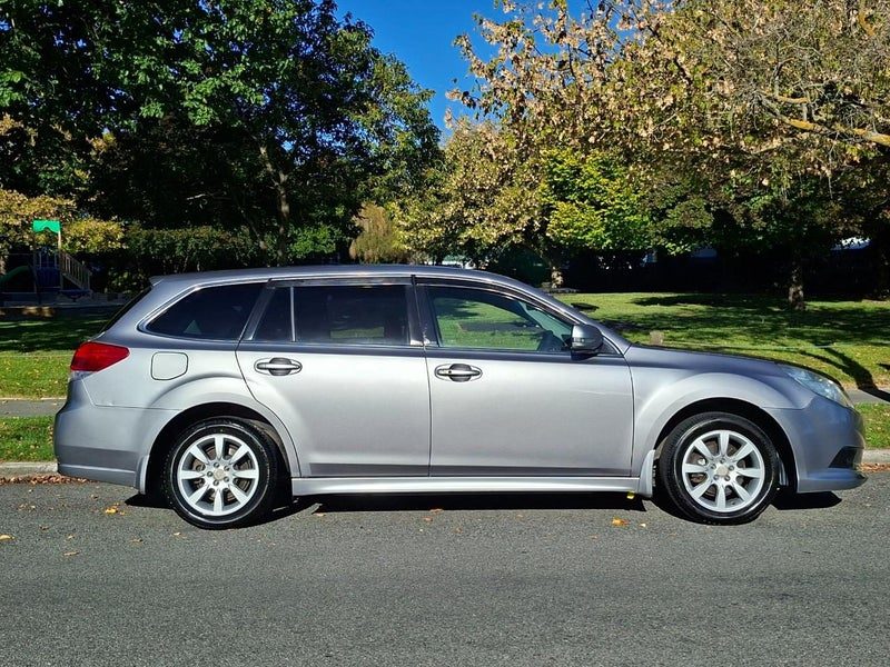 2009 Subaru Legacy 2.5L SPORTS EYESIGHT, photo 2