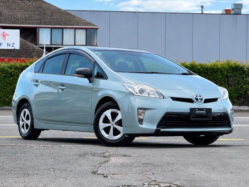 2013 Toyota Prius S *Rev Cam/Bluetooth Audio*