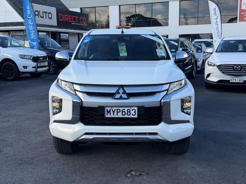 2020 Mitsubishi Triton GLXR, photo 2