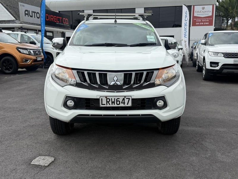 2018 Mitsubishi Triton GLXR, photo 2