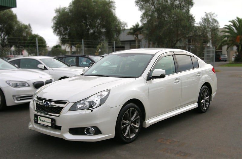 2014 Subaru Legacy B Sport, photo 2