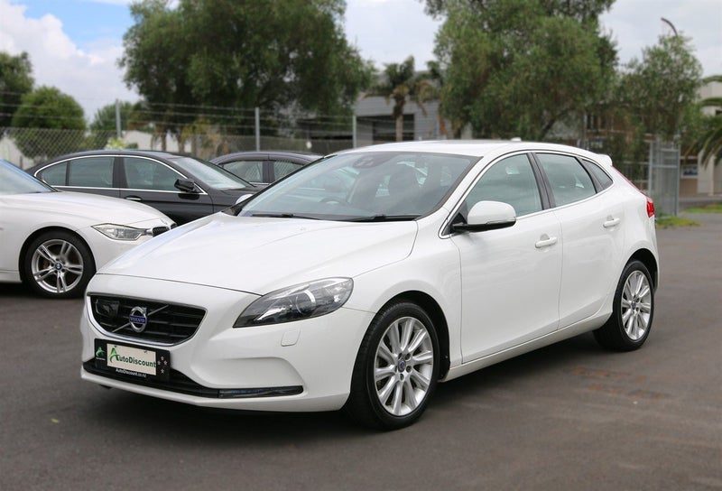 2015 Volvo V40 T4, photo 2