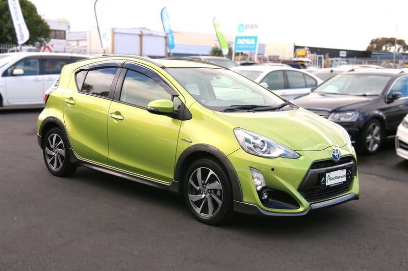 2015 Toyota Aqua X Urban