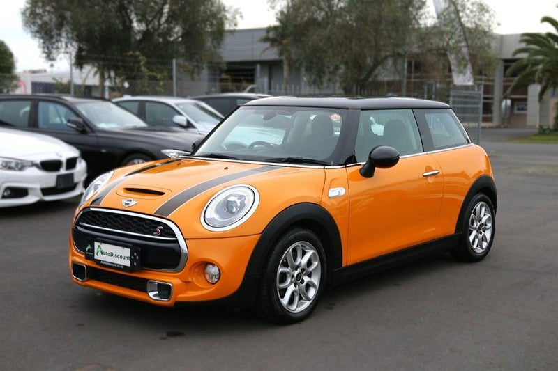 2014 MINI Cooper, photo 2