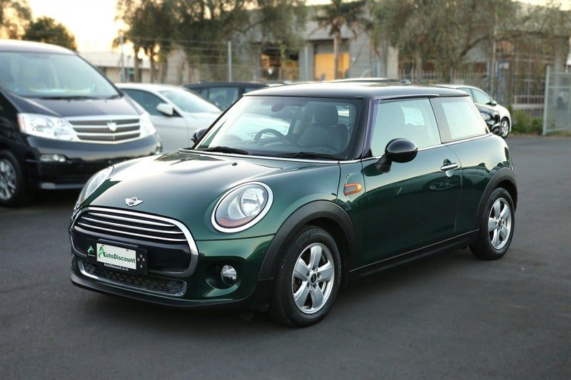 2015 MINI Cooper, photo 2