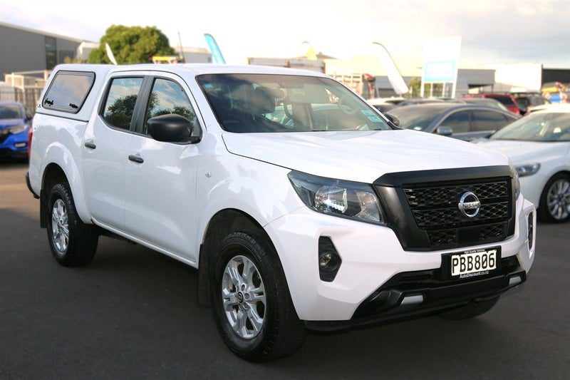 2022 Nissan Navara SL