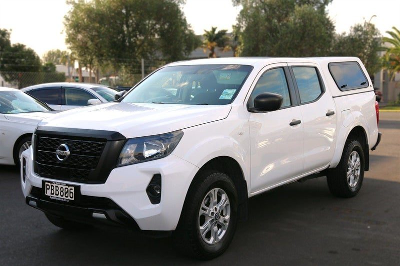 2022 Nissan Navara SL, photo 2
