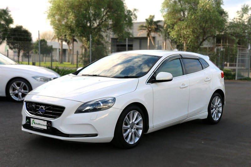 2014 Volvo V40 T4, photo 2