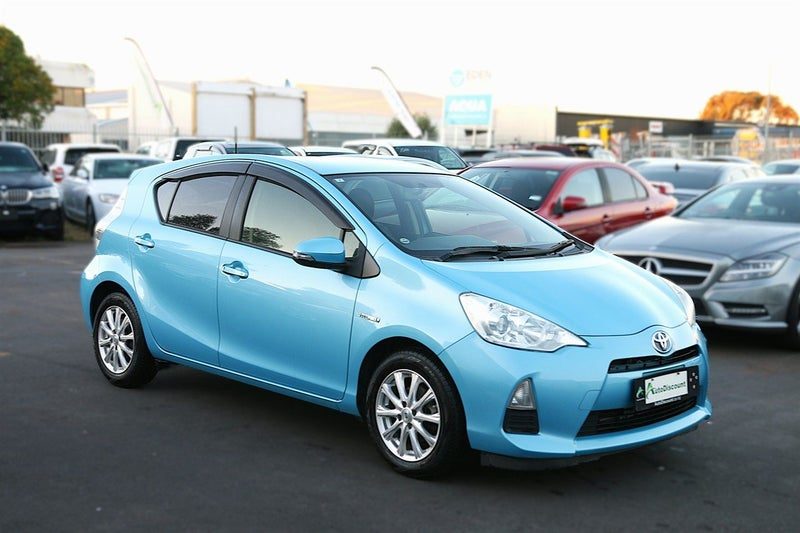 2013 Toyota Aqua G