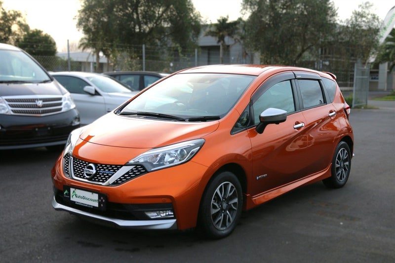 2018 Nissan Note E- Power, photo 2