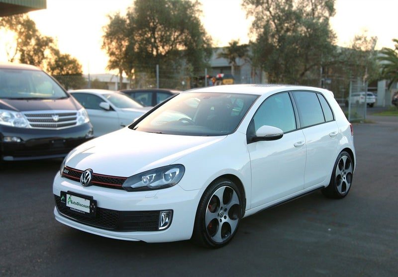 2013 Volkswagen Golf GTI, photo 2