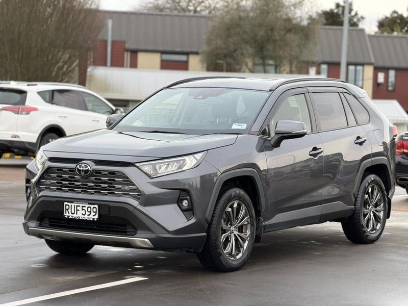2022 Toyota RAV4, photo 3