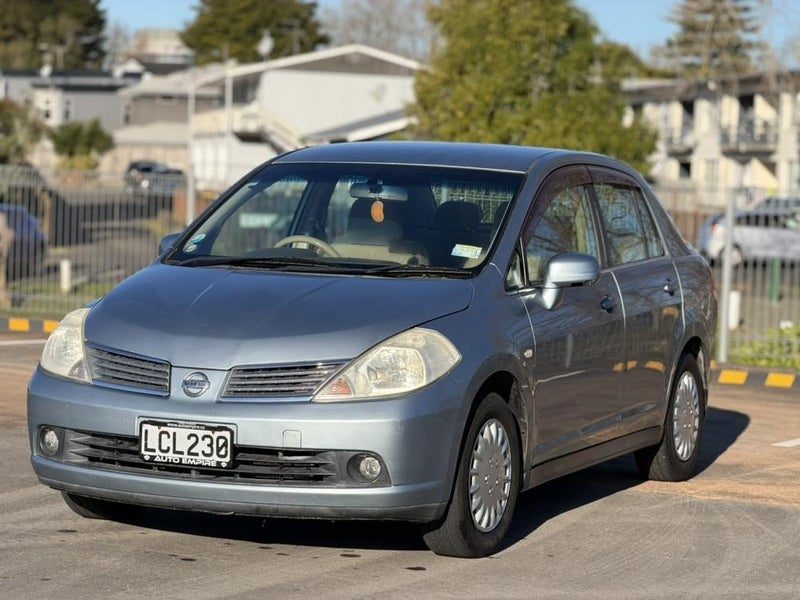 2005 Nissan Tiida, photo 3