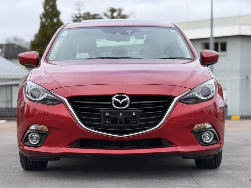 2015 Mazda Axela, photo 2