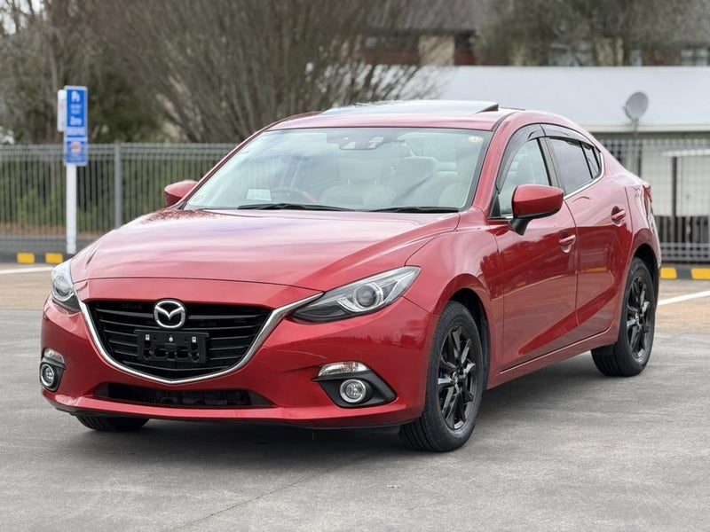 2015 Mazda Axela, photo 3
