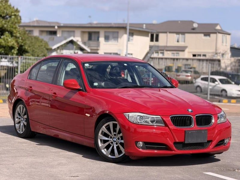 2012 BMW 320i, main photo