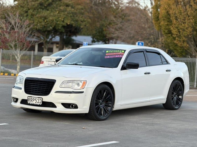 2015 Chrysler 300, photo 3