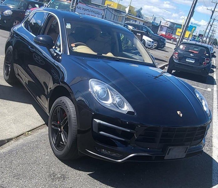 2015 Porsche Macan Turbo