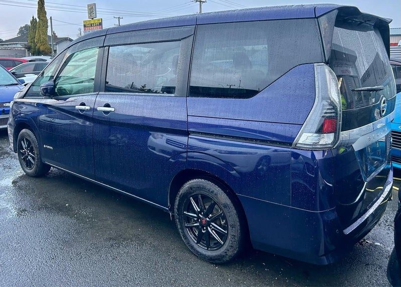 2018 Nissan Serena E-power, photo 3