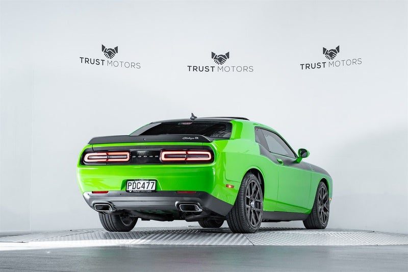 2017 Dodge Challenger R/T T/A Plus 5.7L Hemi, photo 3