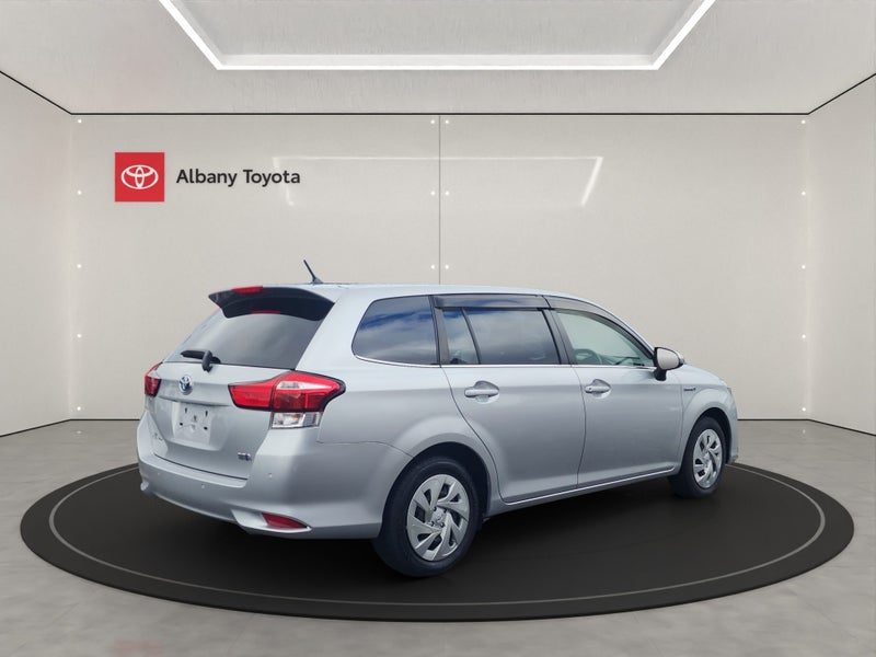 2017 Toyota Corolla Fielder 1.5 Hybrid G 5 Dr W..., photo 3