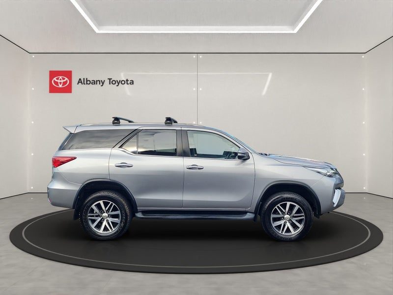 2017 Toyota Fortuner 4WD LIMITED 2.8DT SUV/5 6A..., photo 2