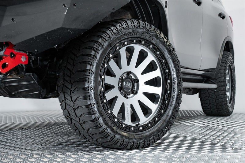 2019 Toyota Fortuner GXL 2.8L Diesel 4WD, photo 2