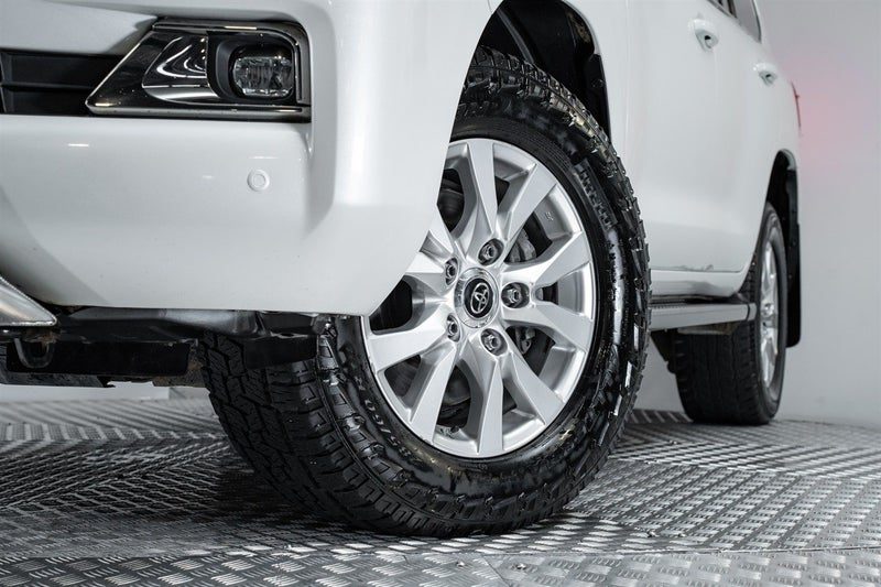 2020 Toyota Land Cruiser VX Limited 4.5L Diesel..., photo 2